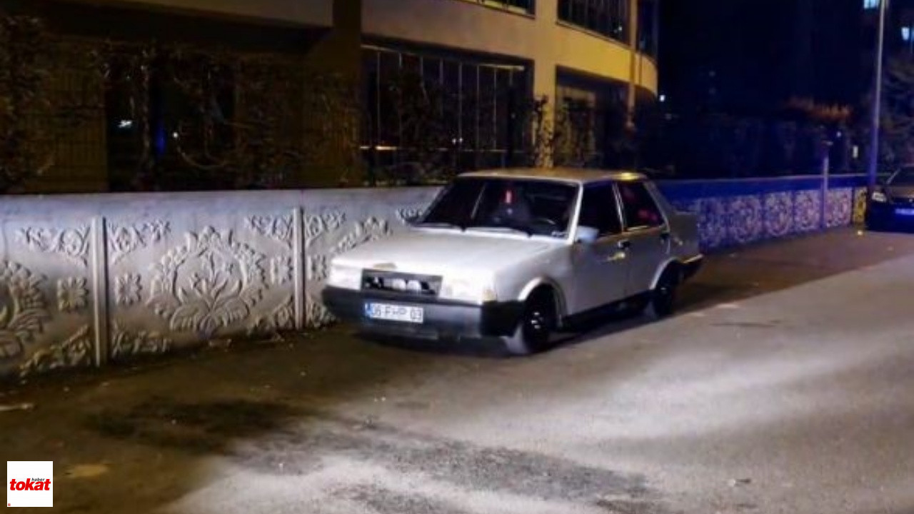 Otomobilden Rastgele Ateş Edildi, Kaldırımda Yürüyen Genç Yaralandı2