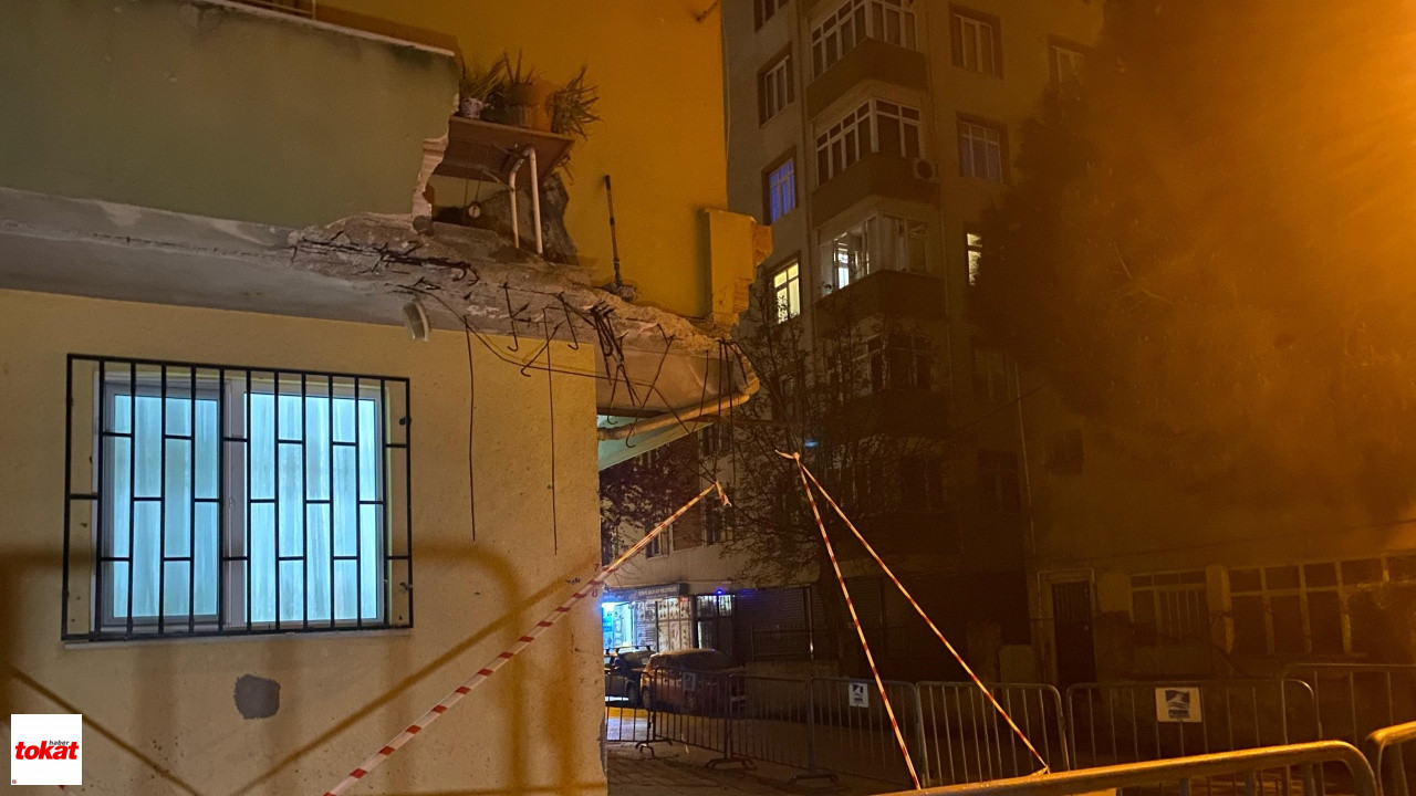 5 Katlı Binanın Balkonu Çöktü2