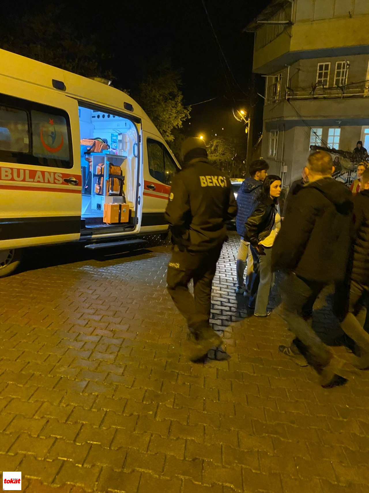 Bacayı Temizlerken Çatıdan Düştü