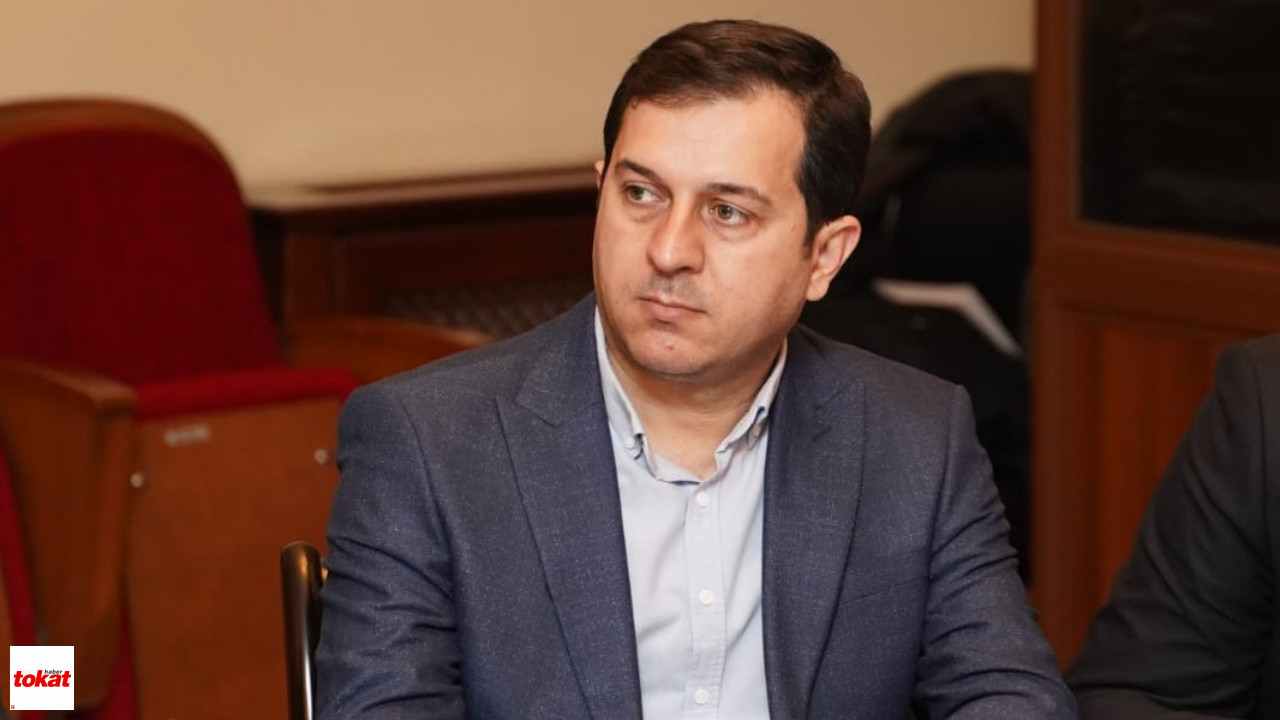 Erivan'da Türkiye Ve Azerbaycan Bayraklarının Yakılmasına Sert Tepki1