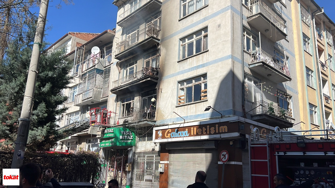 Faciadan Kurtuluş Kamerada Battaniyeye Atlayarak Hayatta Kaldılar, 2 Çocuk Hayatını Kaybetti3