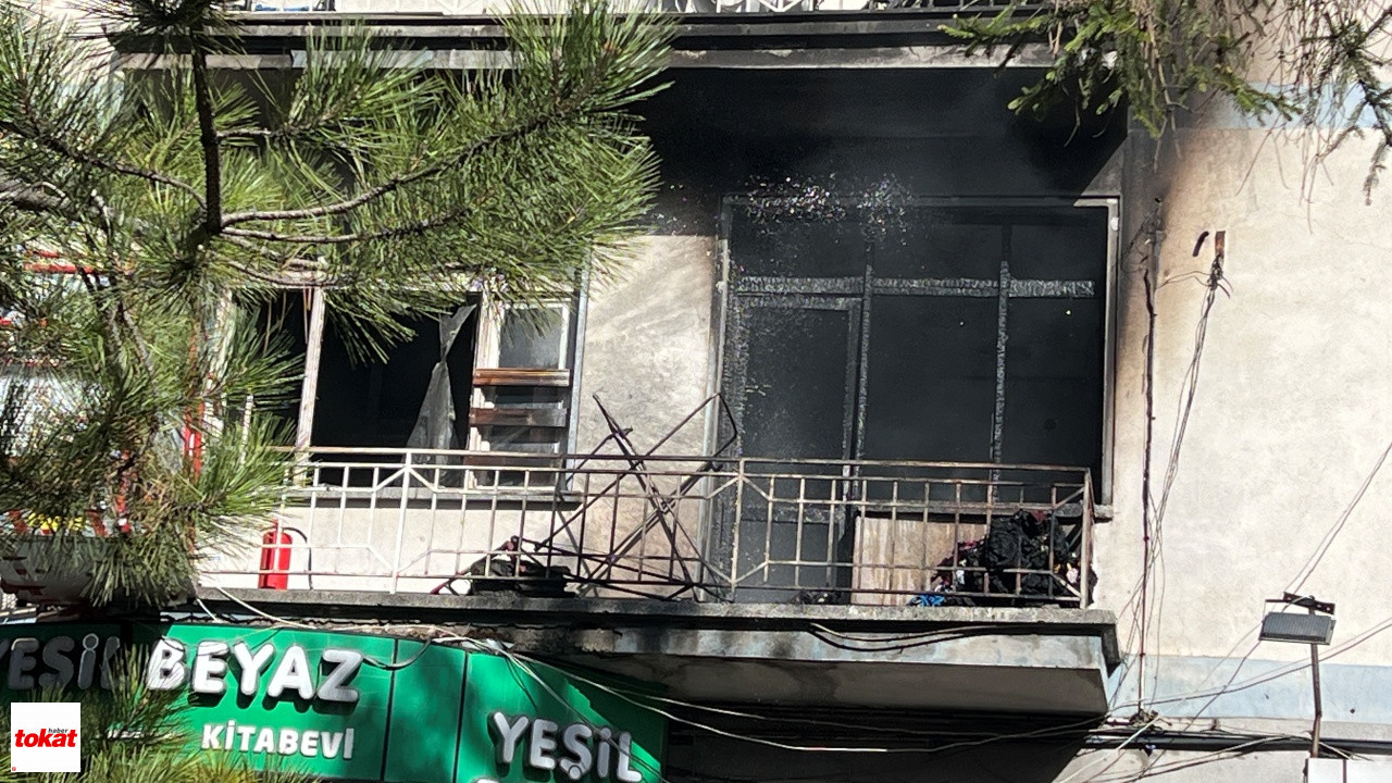 Faciadan Kurtuluş Kamerada Battaniyeye Atlayarak Hayatta Kaldılar, 2 Çocuk Hayatını Kaybetti5