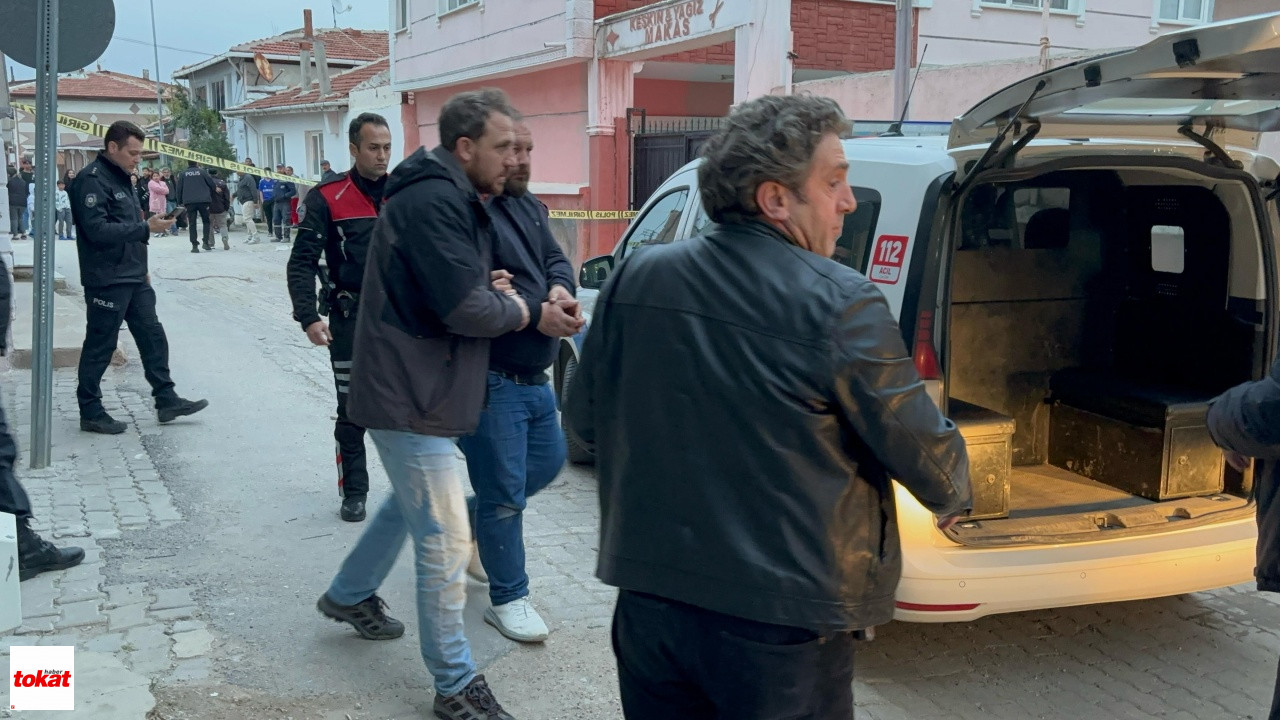 Kahvehanede Çıkan Kavgada Kan Aktı Herkesin Önünde Tüfekle Vurdu3