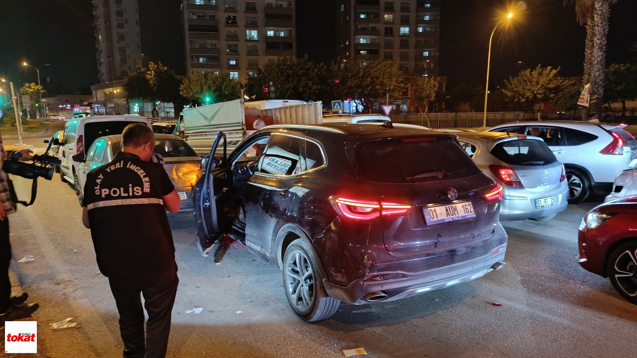 Kırmızı Işıkta Pusu Trafikte Silahlı Saldırıya Uğrayan Sürücü Ağır Yaralandı3