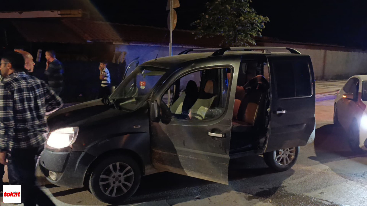 Seyir Halindeki Aracı Kurşuna Dizdiler 1 Ağır Yaralı