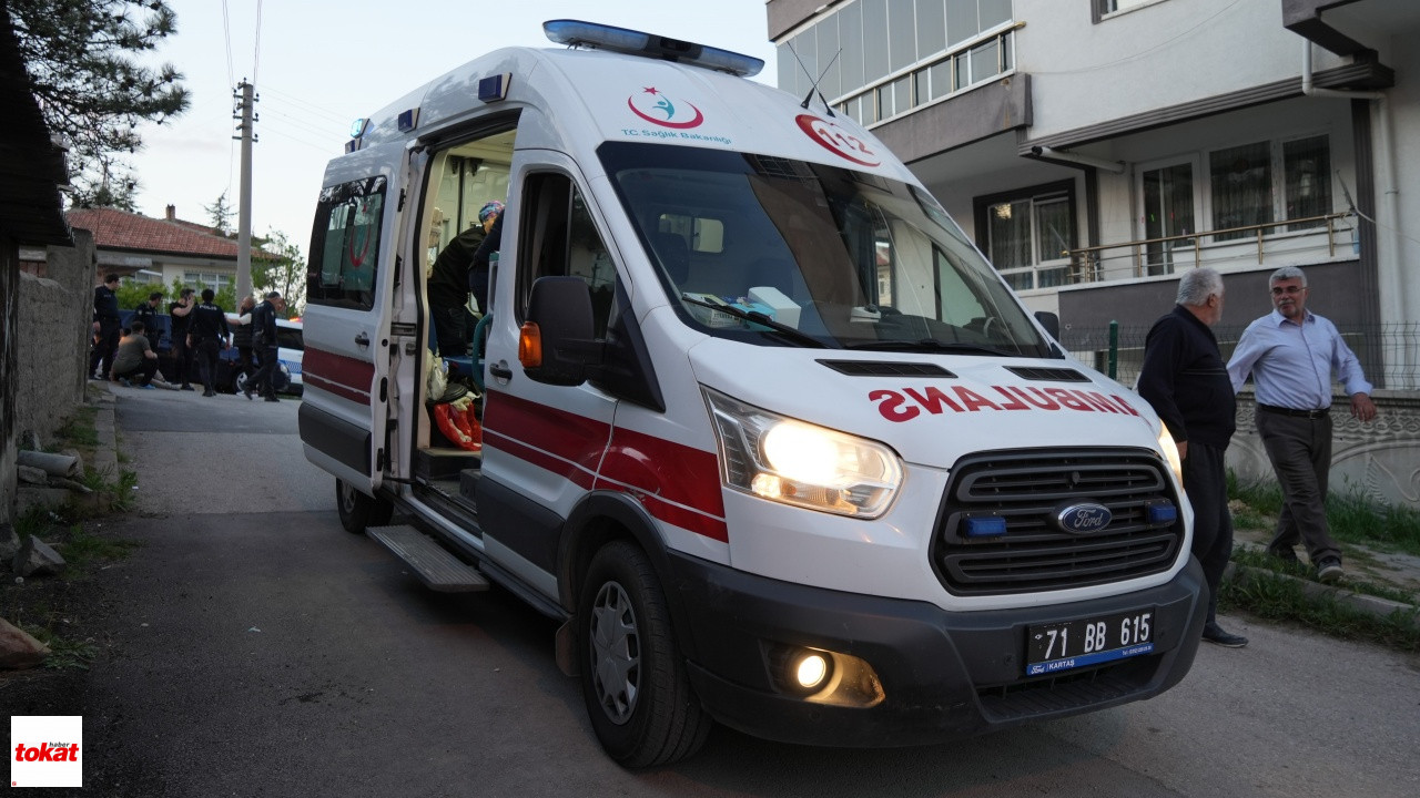 Sokak Ortasında Yaşanan Tartışma Silahlı Kavgaya Dönüştü 1 Yaralı, 3 Gözaltı3