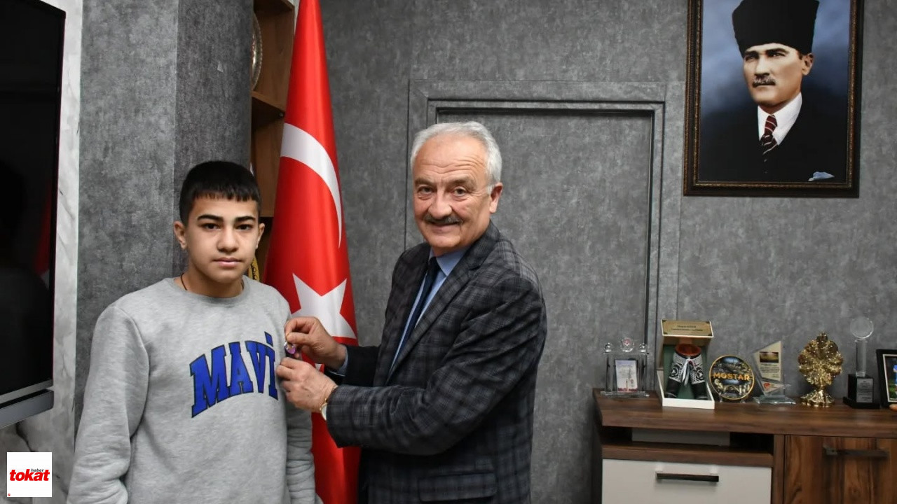 Tokat’ın Gururu Güreşçiler Altınla Ödüllendirildi3