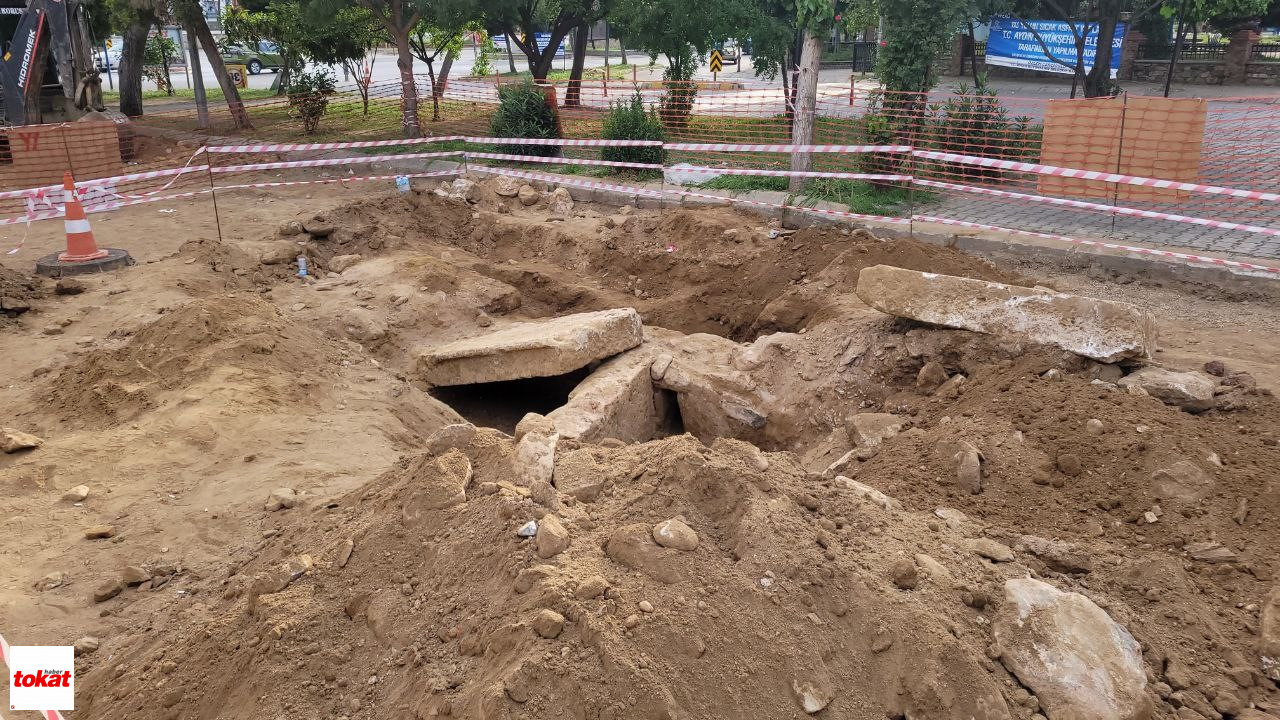 Yol Çalışmasından Tarih Fışkırdı, Bölgede Çalışmalar Durduruldu4