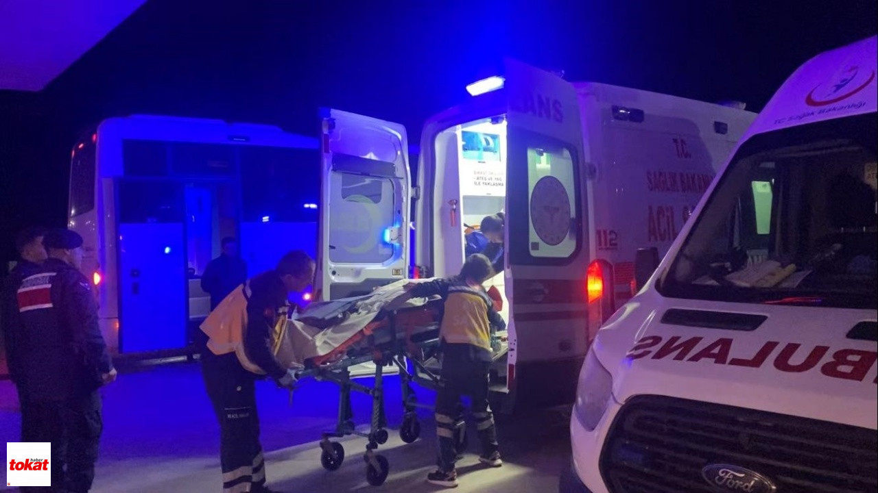 Aynı Restoranda Çalıştığı Arkadaşı Tarafından Bıçaklanan Genç Kız Ağır Yaralandı1