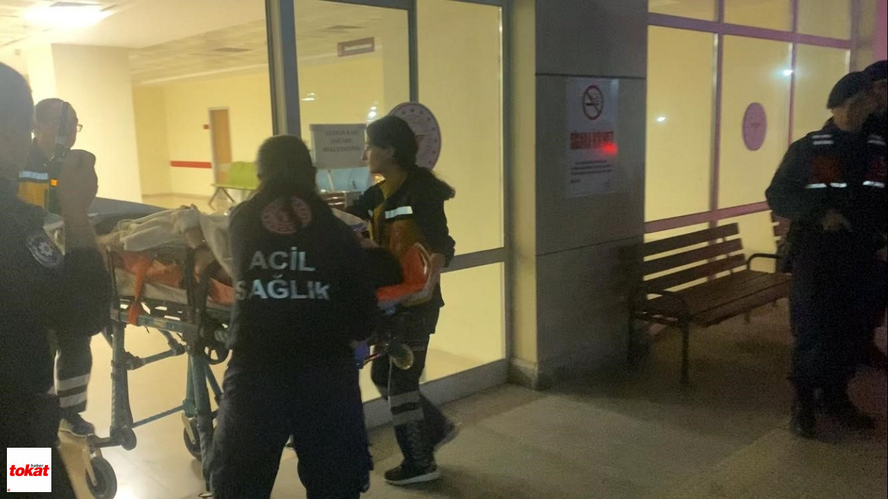 Aynı Restoranda Çalıştığı Arkadaşı Tarafından Bıçaklanan Genç Kız Ağır Yaralandı2