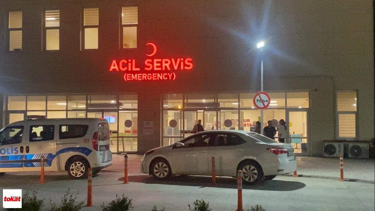 Aynı Restoranda Çalıştığı Arkadaşı Tarafından Bıçaklanan Genç Kız Ağır Yaralandı5