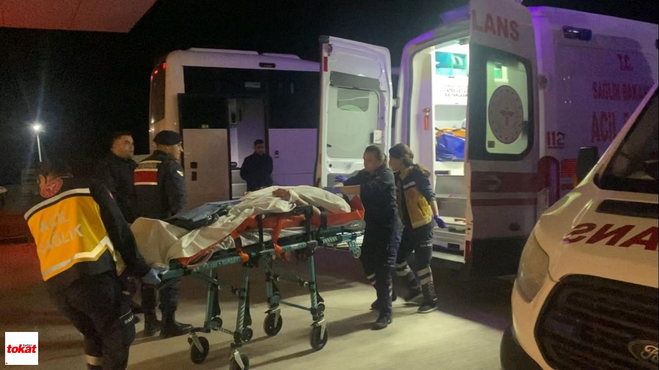 Aynı Restoranda Çalıştığı Arkadaşı Tarafından Bıçaklanan Genç Kız Ağır Yaralandı6