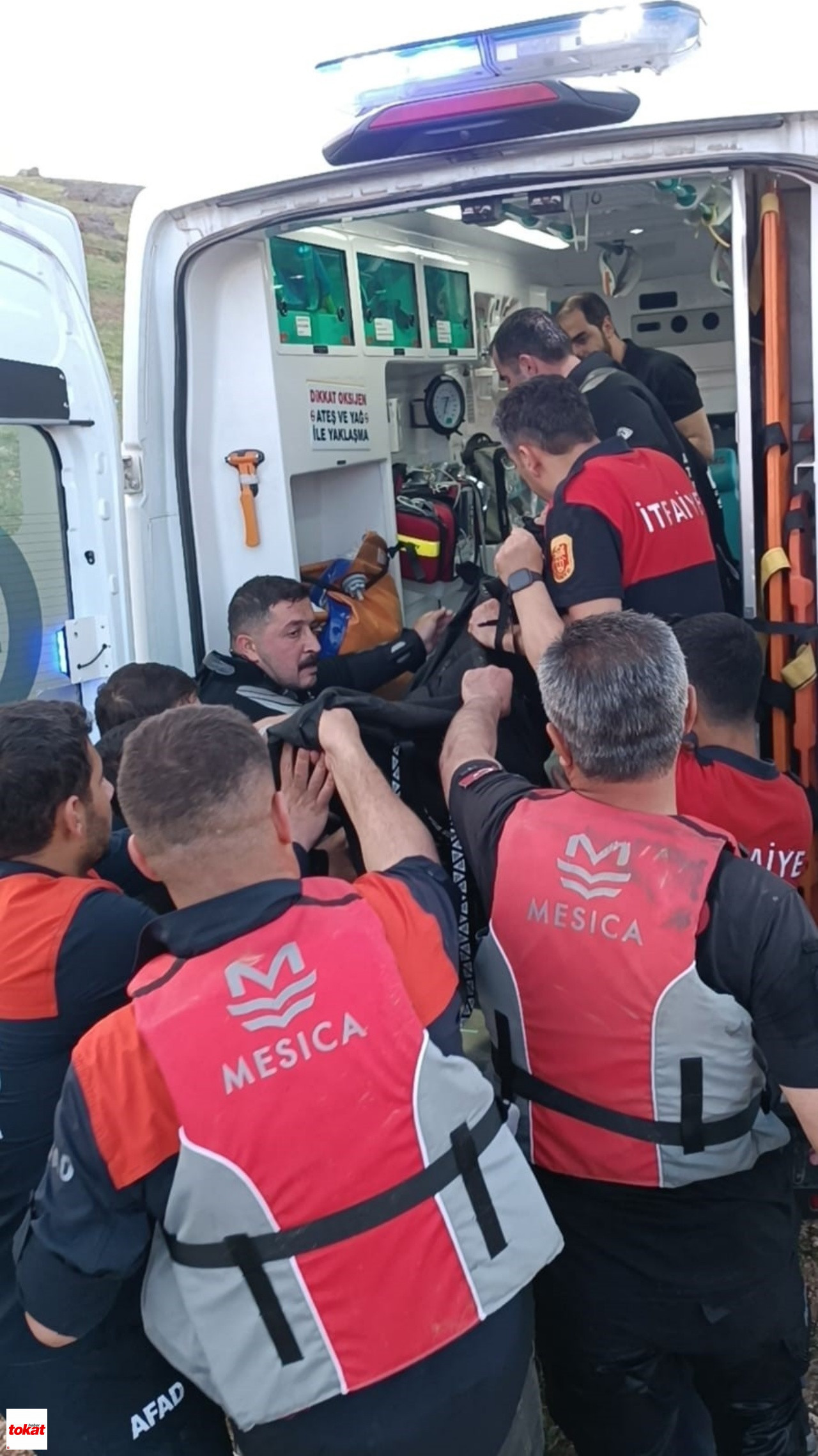Çay'da Kaybolan Çocuğun Cansız Bedenine Ulaşıldı3