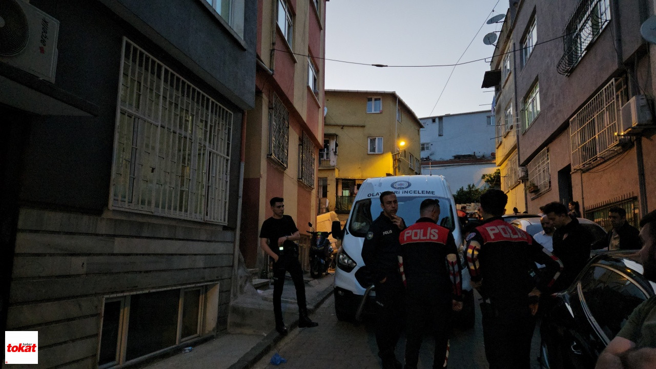 Kardeşini Silahla Öldürdükten Sonra Intihar Etti