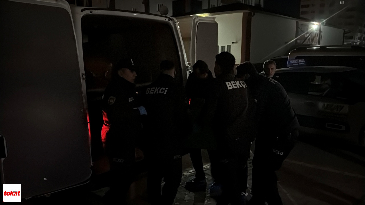 Korkunç Cinayet İki Kardeş Boğazları Kesilmiş Olarak Bulundu5