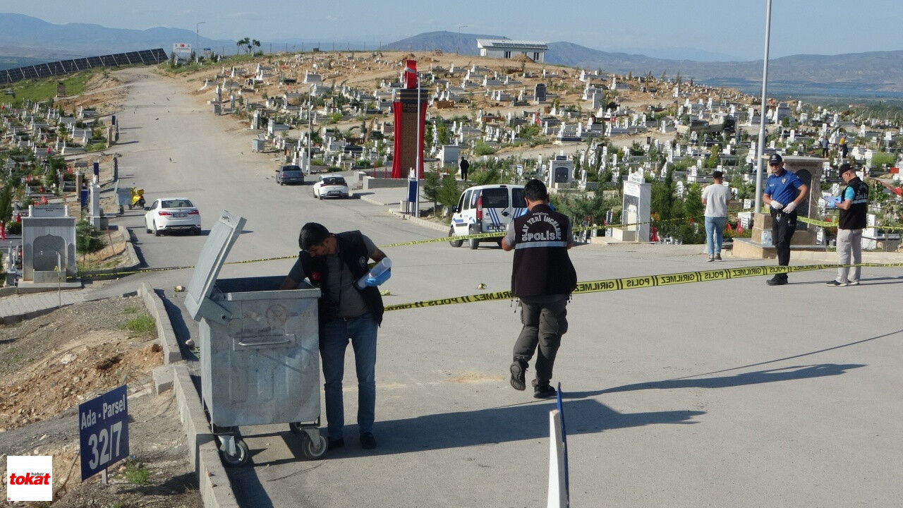 Mezarlıkta Silahlı Ve Bıçaklı Kavga 1 Ölü, 2 Yaralı4