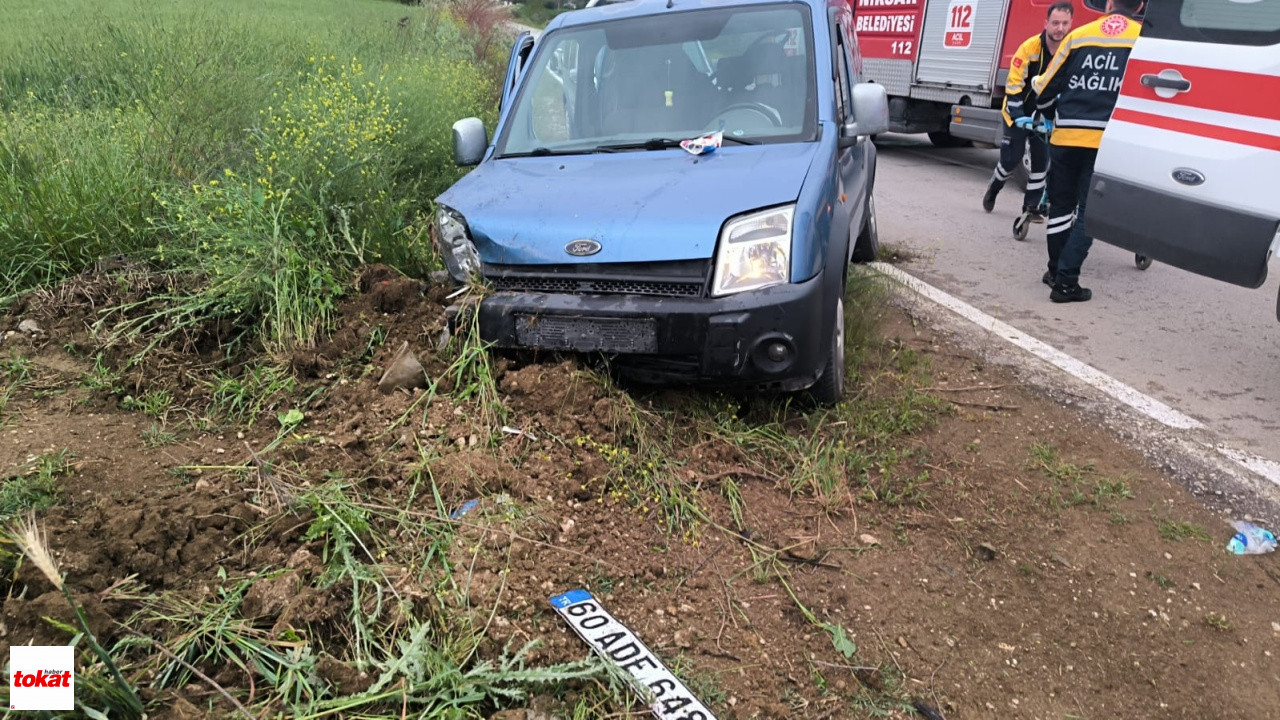 Niksar’da Maddi Hasarlı Trafik Kazası1