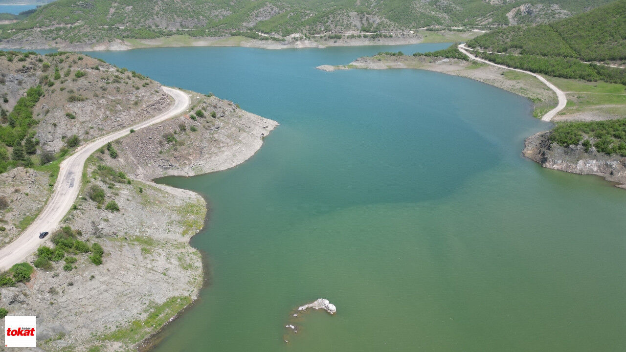 Almus Baraj Yol (3)