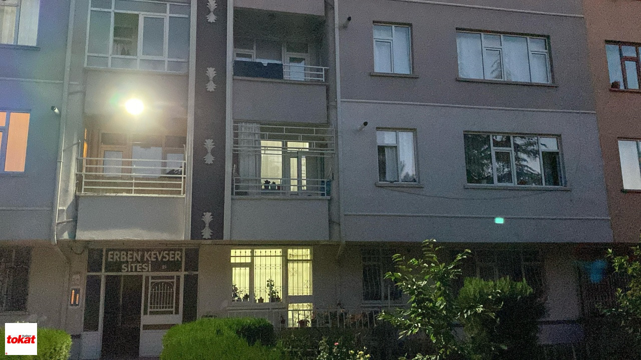 Balkondan Düşen Çocuk Ağır Yaralandı3