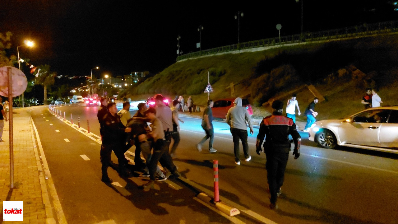 Ebru Yaşar Konseri Sonrası Çıkan Kavgada 1 Kişi Bıçaklandı2