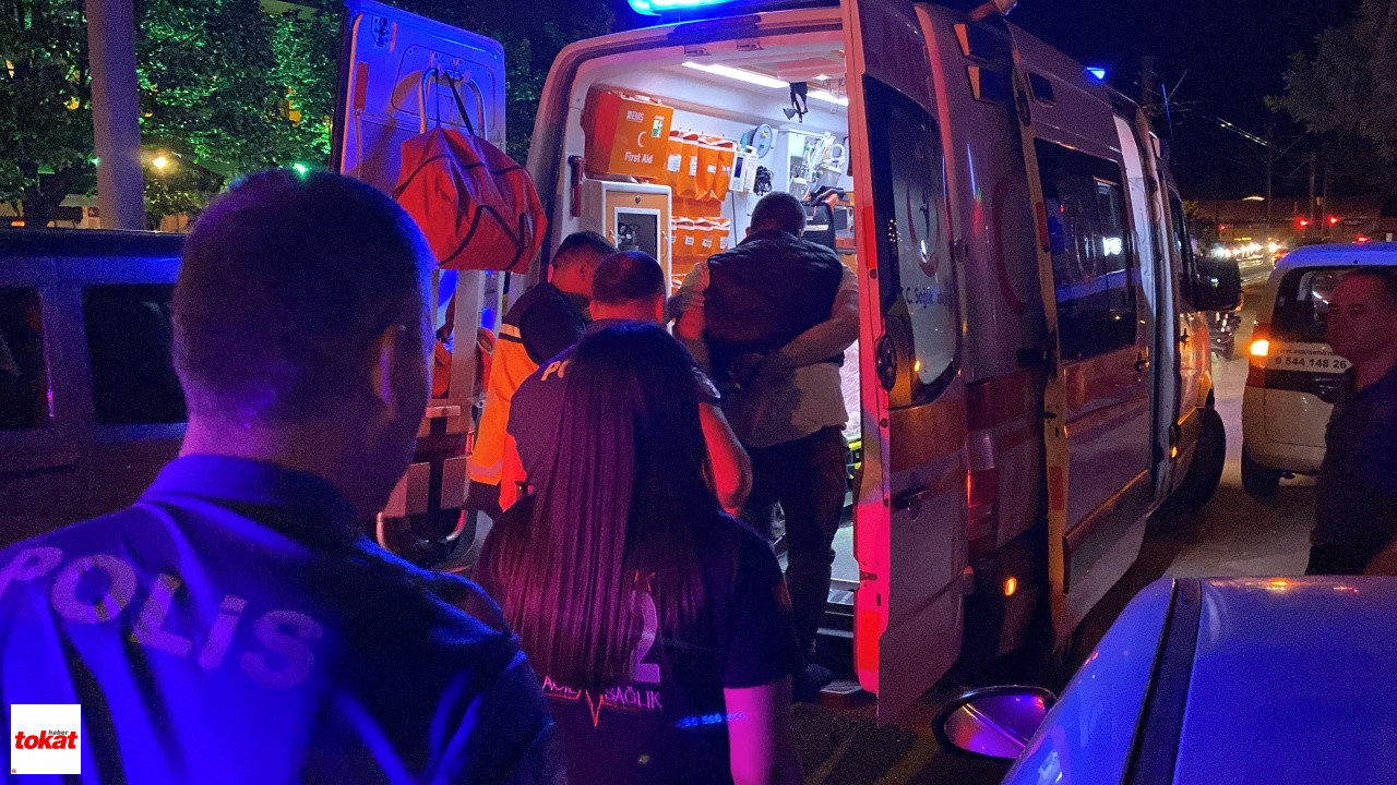 Elindeki Satırla Çevreye Saldıran Şahsa Gözaltı2