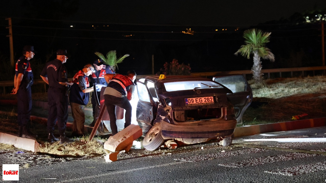 Feci Kaza... İki Otomobil Çarpıştı 2 Ölü, 3 Yaralı4