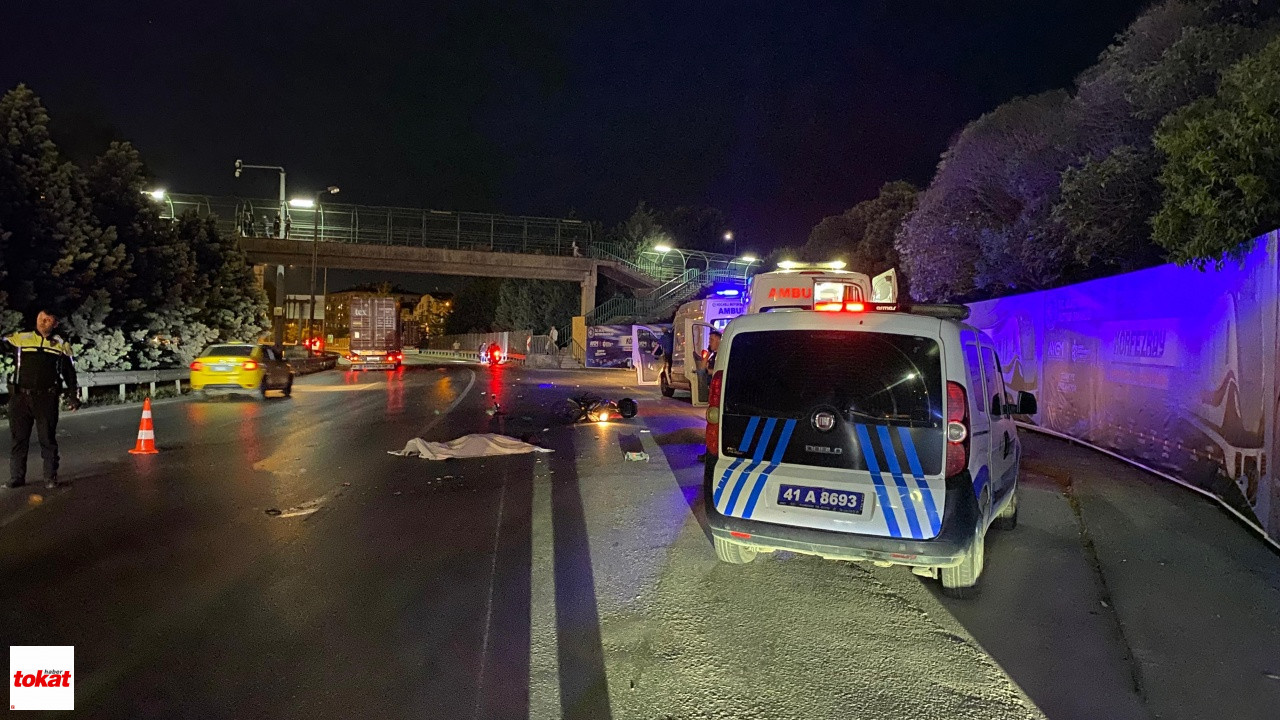 Feci Kaza Tır, Motosiklet Sürücüsünü Ezdi1