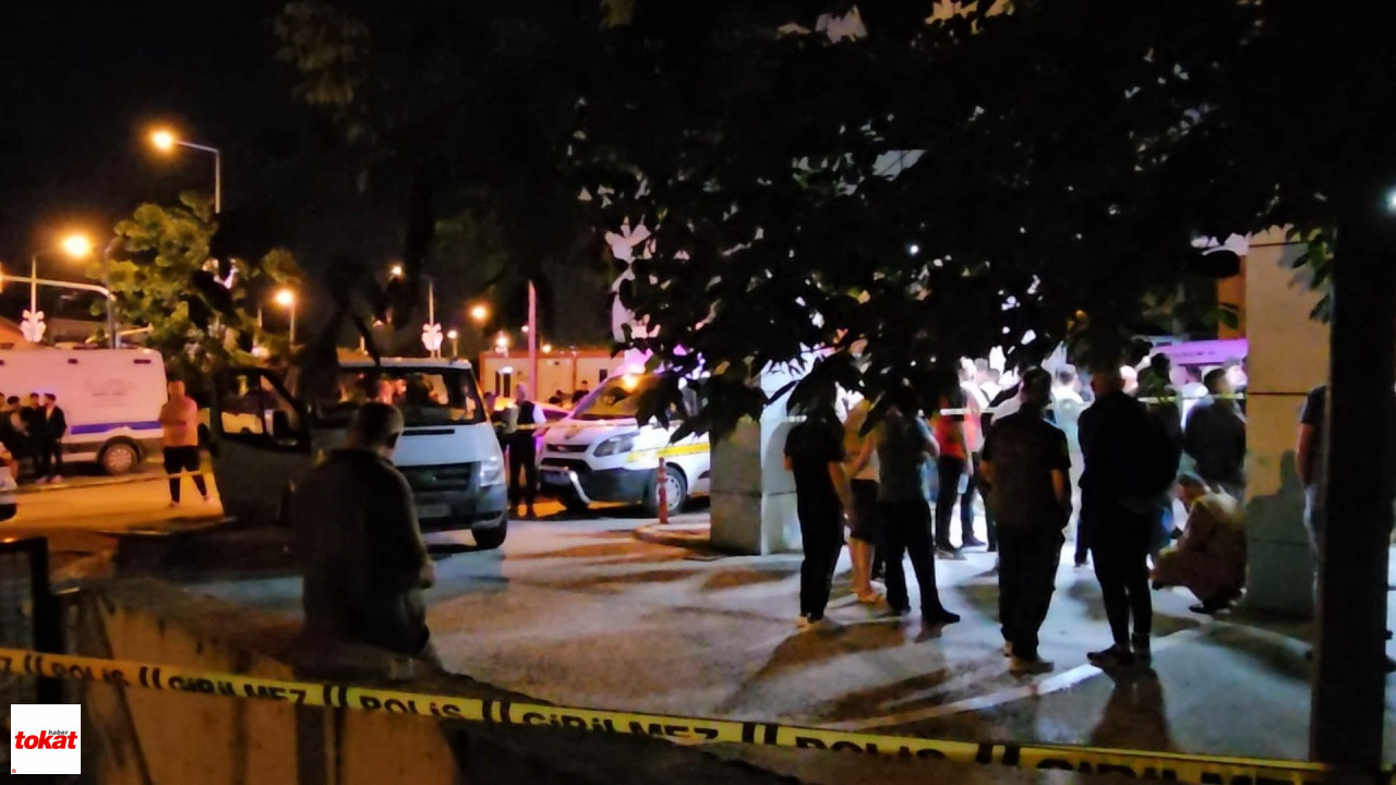 Hastane Bahçesinde Silahlı Kavga 1 Ölü1