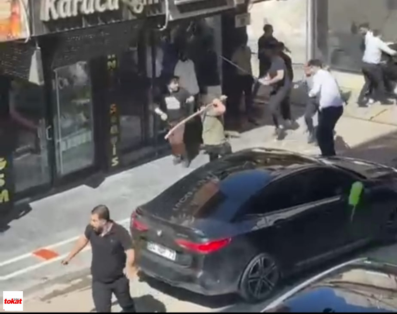 Iki Grup Arasında Taşlı Sopalı Kavga 3 Kişi Yaralı4
