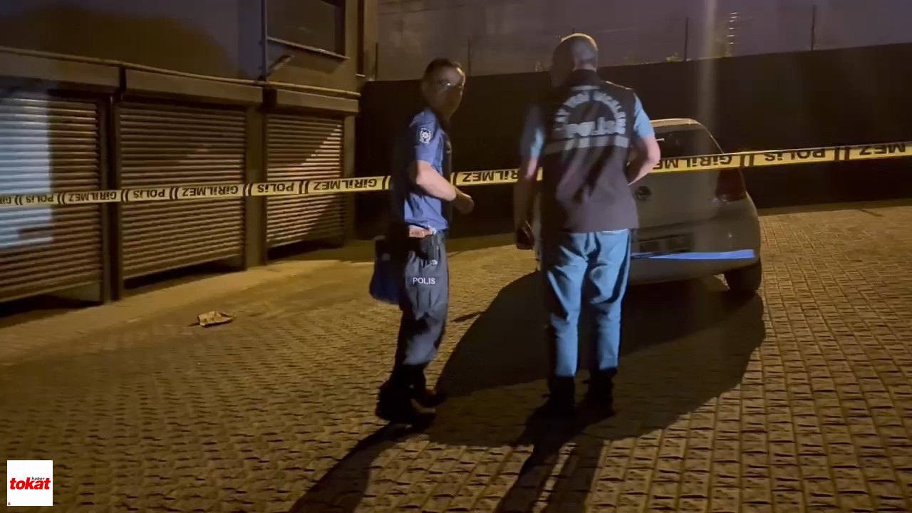 Kendisine Beyzbol Sopası Ile Saldıran Kişiyi Silahla Yaraladı