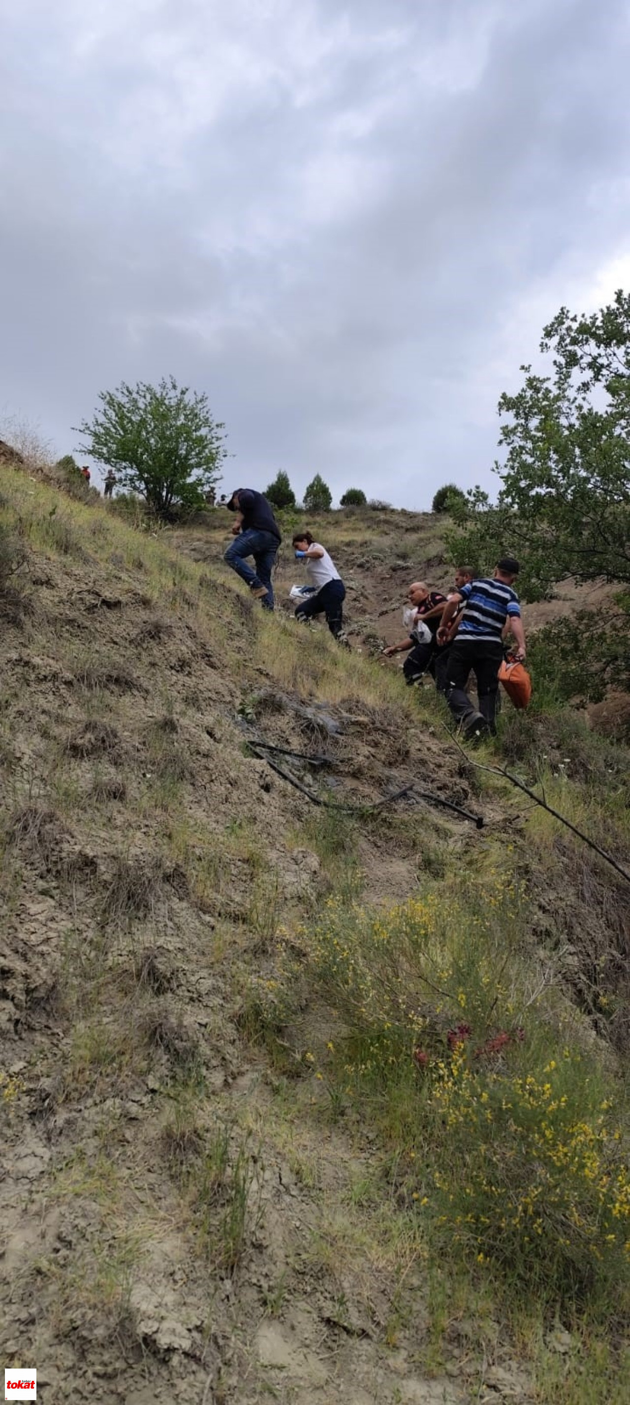 Şarampole Devrilen Traktörün Altında Kalan Sürücü Hayatını Kaybetti