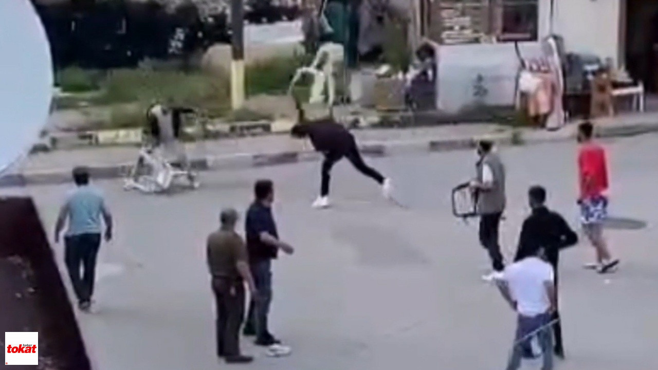 Trafikte Korna Kavgası Meydan Savaşına Dönüştü... O Anlar Kamerada