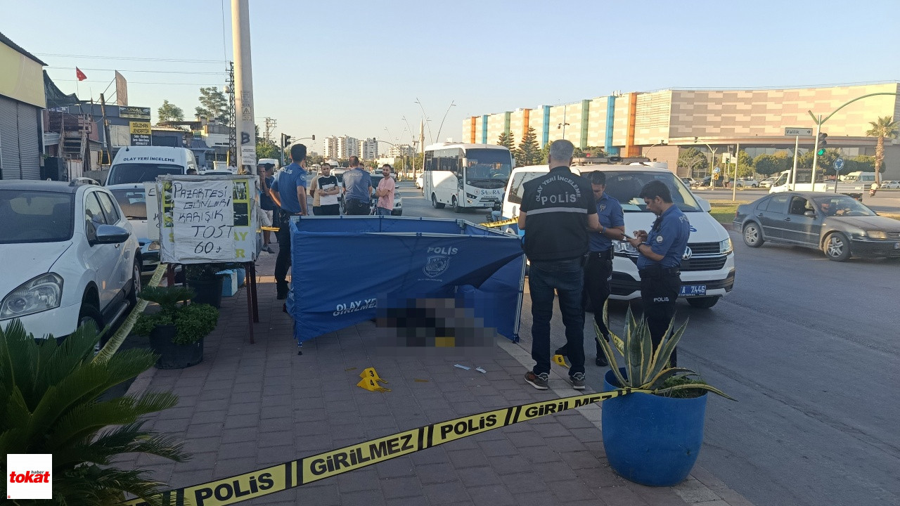 Eşinden Boşanmasından Sorumlu Tuttuğu Kadını Yaraladı Ardından Intihar Etti2