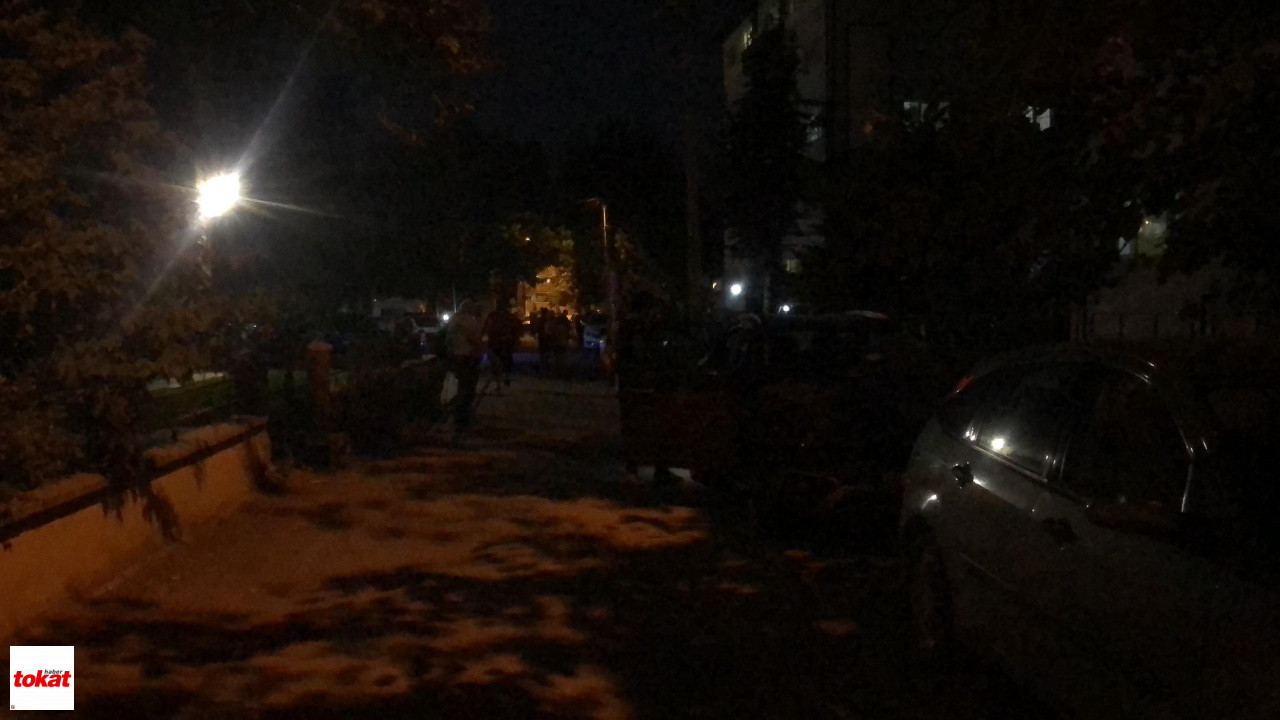Kız Arkadaşıyla Yürürken Kar Maskeli Şahıs Tarafından Bacağından Vuruldu3