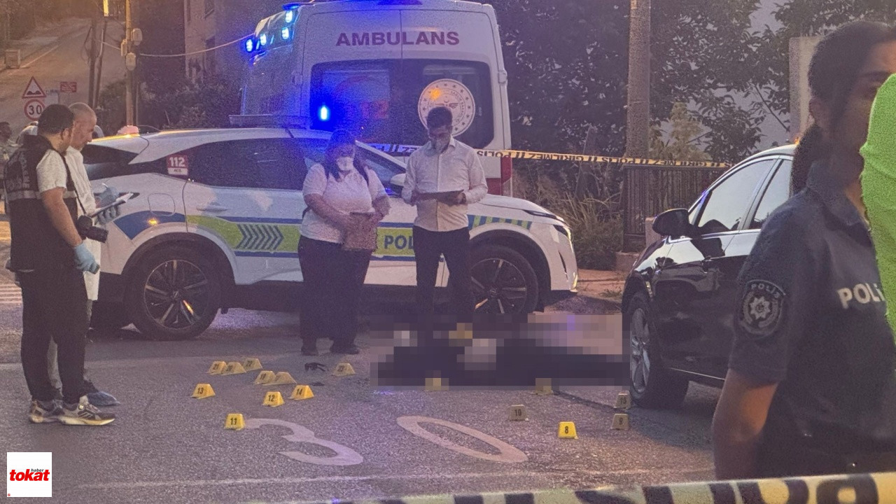 Sokak Ortasında Çifte Cinayet Baba Ve Oğul Hayatını Kaybetti1