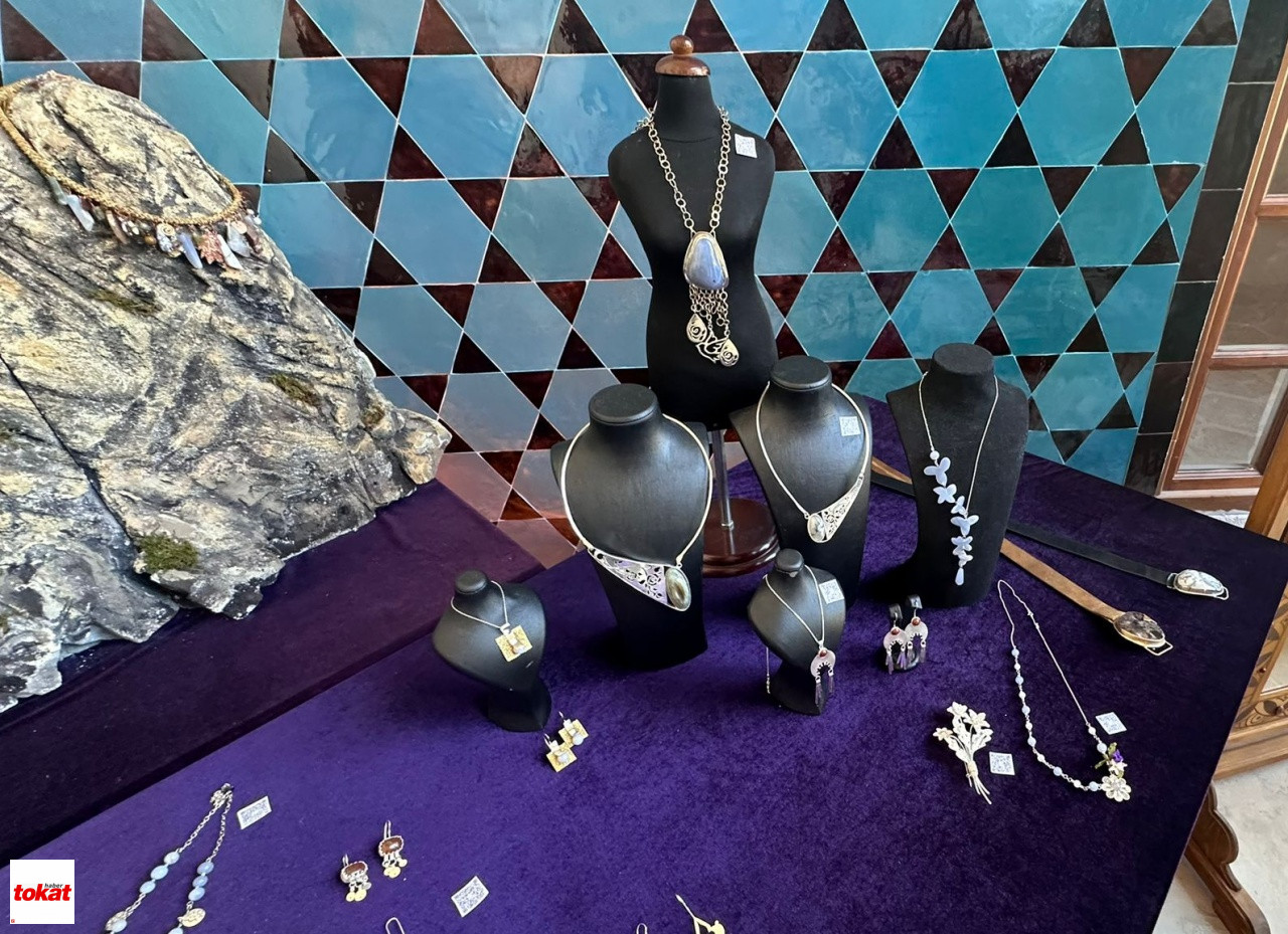 Takı3