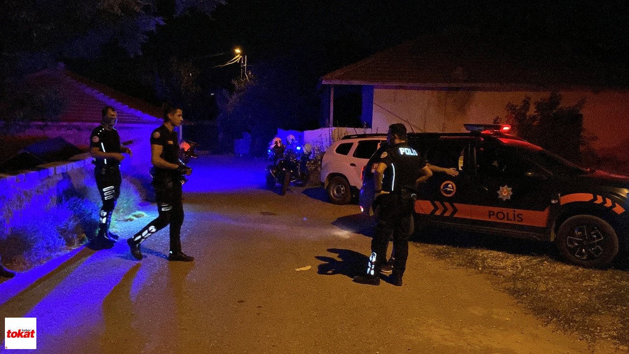 Tartışan 2 Arkadaş Birbirini Bıçakladı 2 Yaralı4