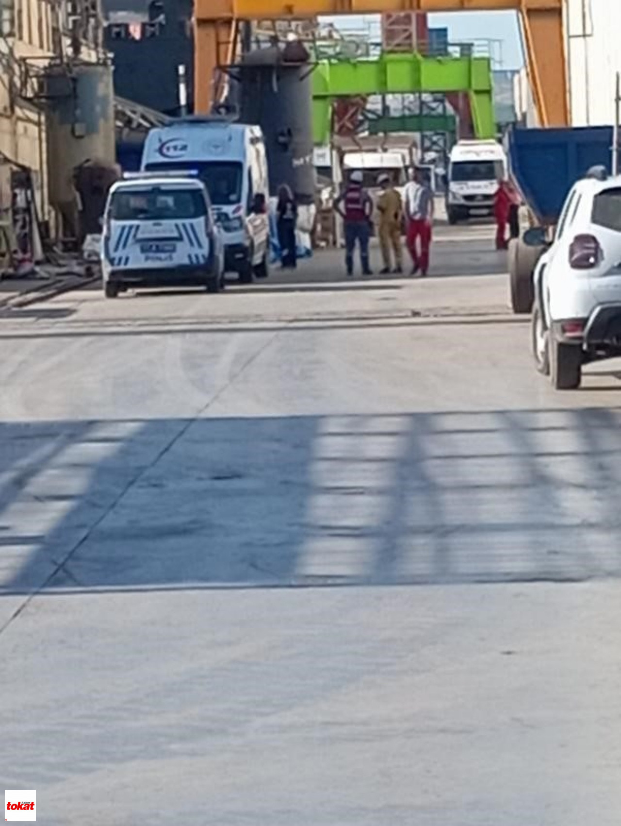 Üzerine Vinç Düşen Işçi Hayatını Kaybetti1