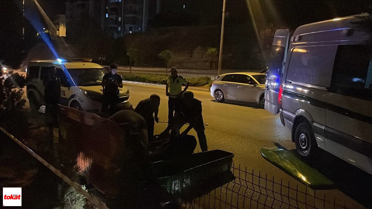 Yolun Karşısına Geçerken Otomobilin Çarptığı Genç Hayatını Kaybetti6
