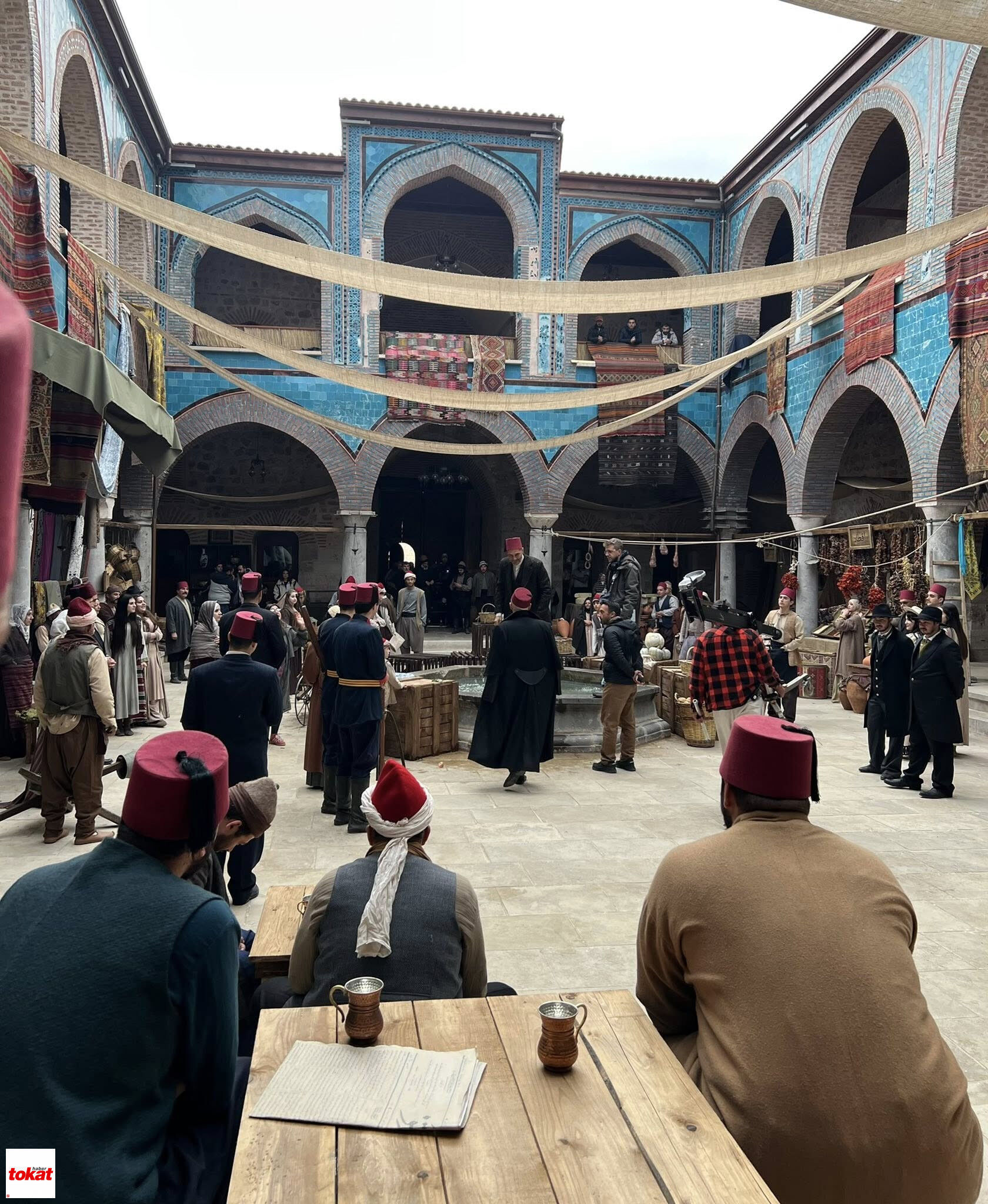 “Onbeşliler” Dizisi Gök Medrese’de: Tarih Yeniden Canlandı!