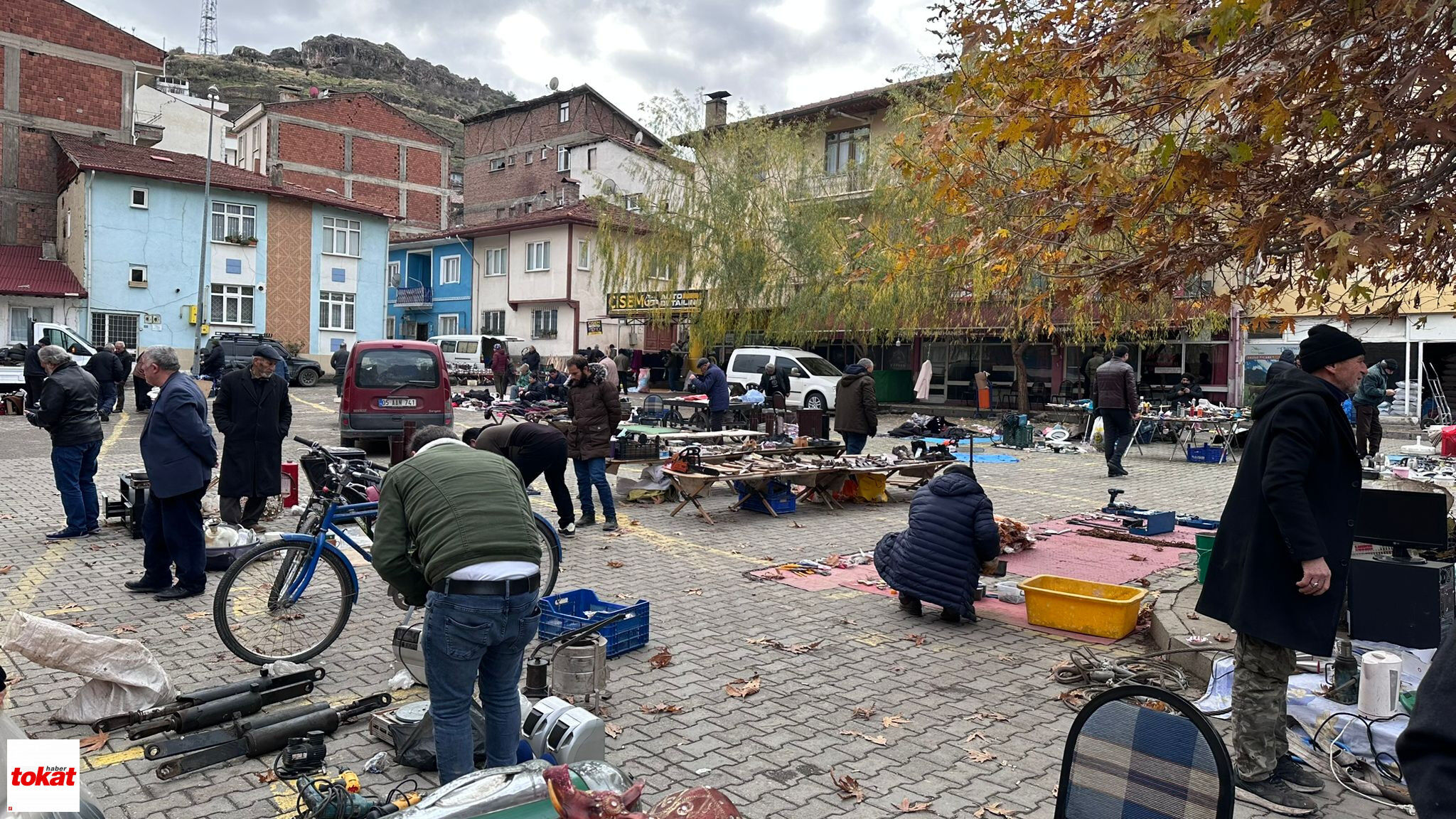 Sulusokak’ta Nostalji Ve Ekonomi Bir Arada Tokat Cuma Pazarı Dolu Taştı (4)