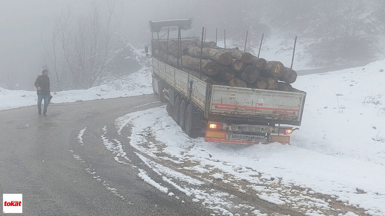 Tokat Navigasyon Tır Kaza2