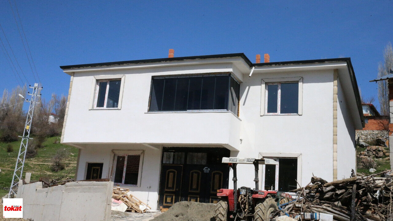 Sulusaray Depremlerinde Ağır Hasar Gören Evlerin Yerine Yenileri Yükseldi3