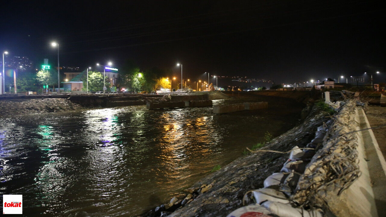 Afad Başkanı Pehlivan Tokat'ta Konuştu4