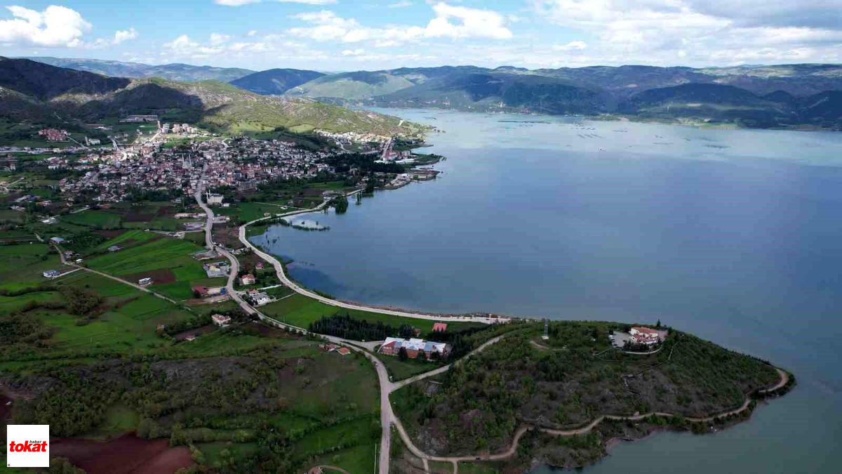 Almus Barajı (1)
