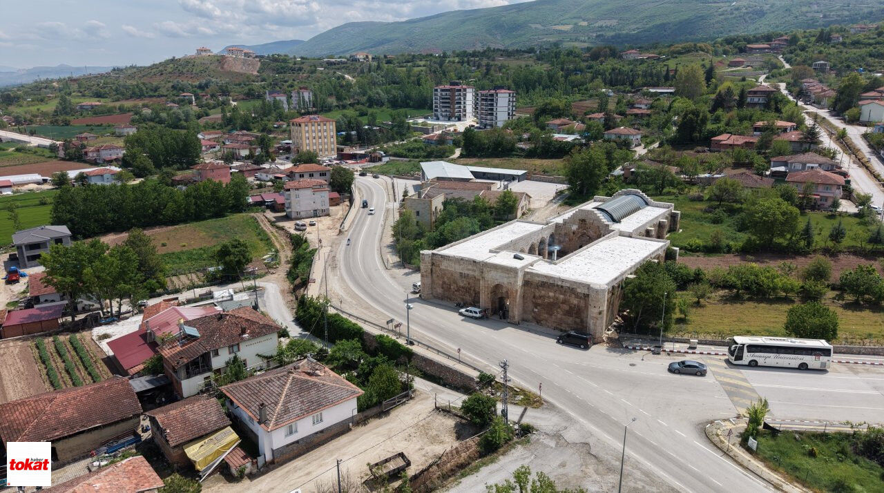 Mahperi Hatun Kervansarayı (2)-1