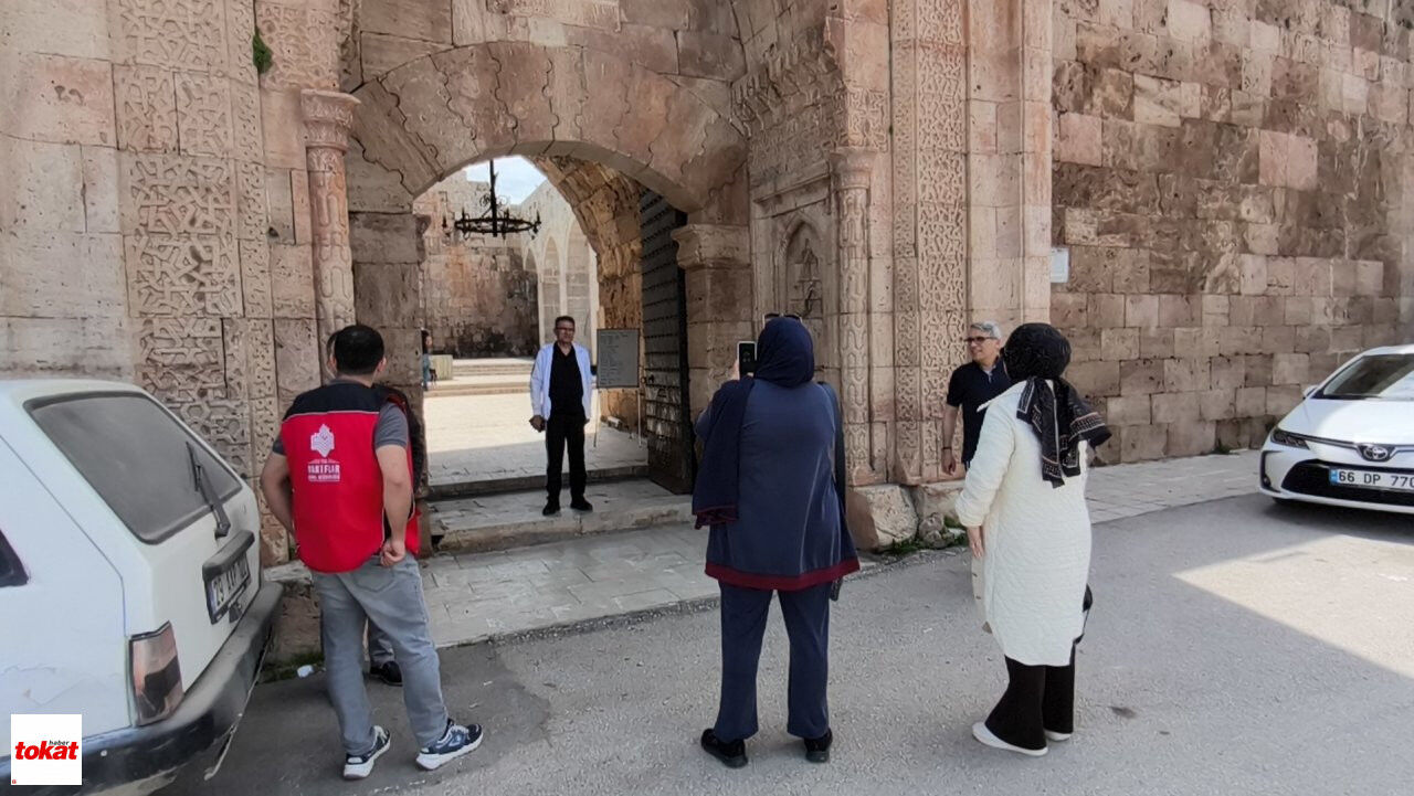 Mahperi Hatun Kervansarayı (3)-1