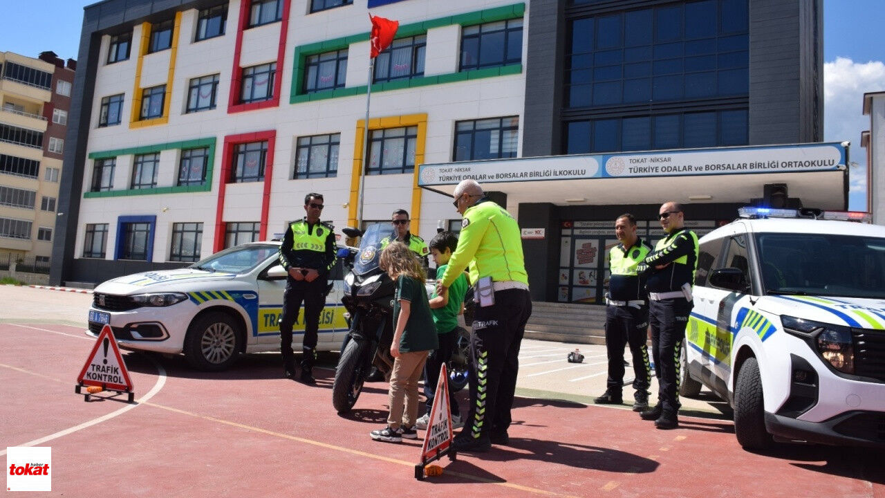 Niksar Minikler Güvenli Trafik Dersi3