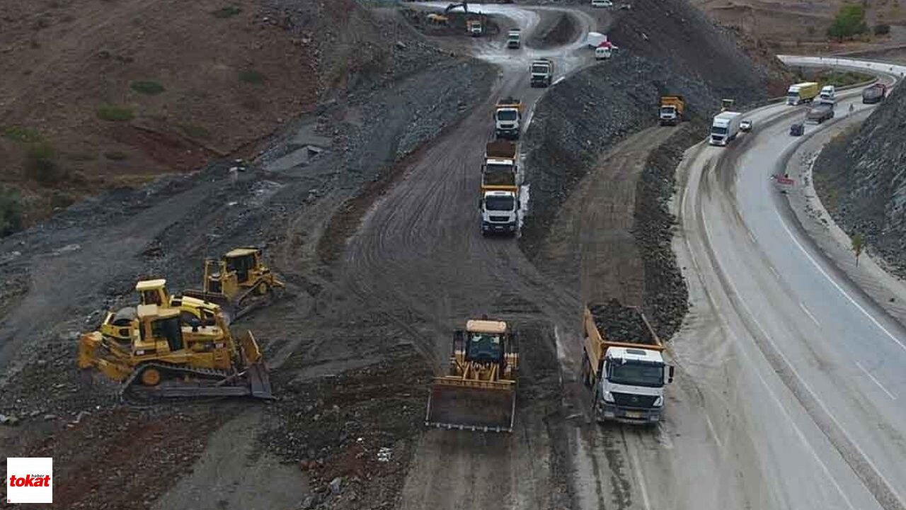 Tokat’ın 27 Kilometrelik Yolu Bitmeyi Bekliyor Reşadiye-Doğanşar Kavuşmak İçin Gün Sayıyor