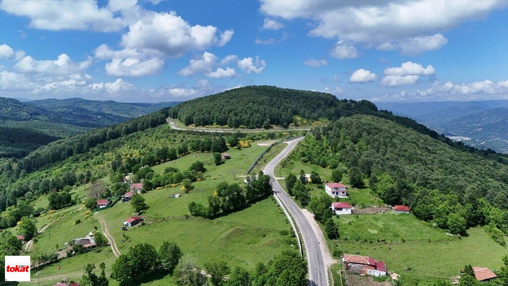 Tokat'ın Yanında Yükseliyor Yaz Boyunca Herkesi Ağırlıyor Menderesleri Çok Ünlü Sezon 4 Ay Sürüyor 1500 Rakımı Var